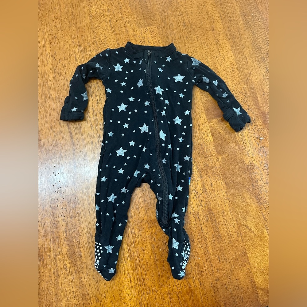 Kickee Pants newborn star zip footie